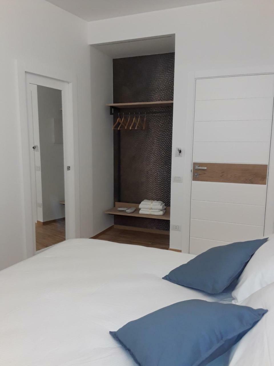 Double Room,781164006:JPEG