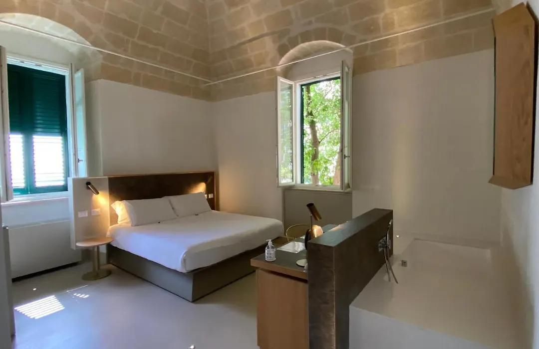 Euvodia Luxury Rooms-1