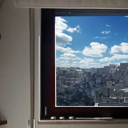 Uno Sguardo Sui Sassi-3